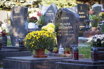 Kamenictví Severa - pomníky a náhrobní kameny