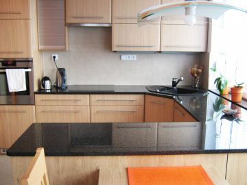 kamenná pracovní deska